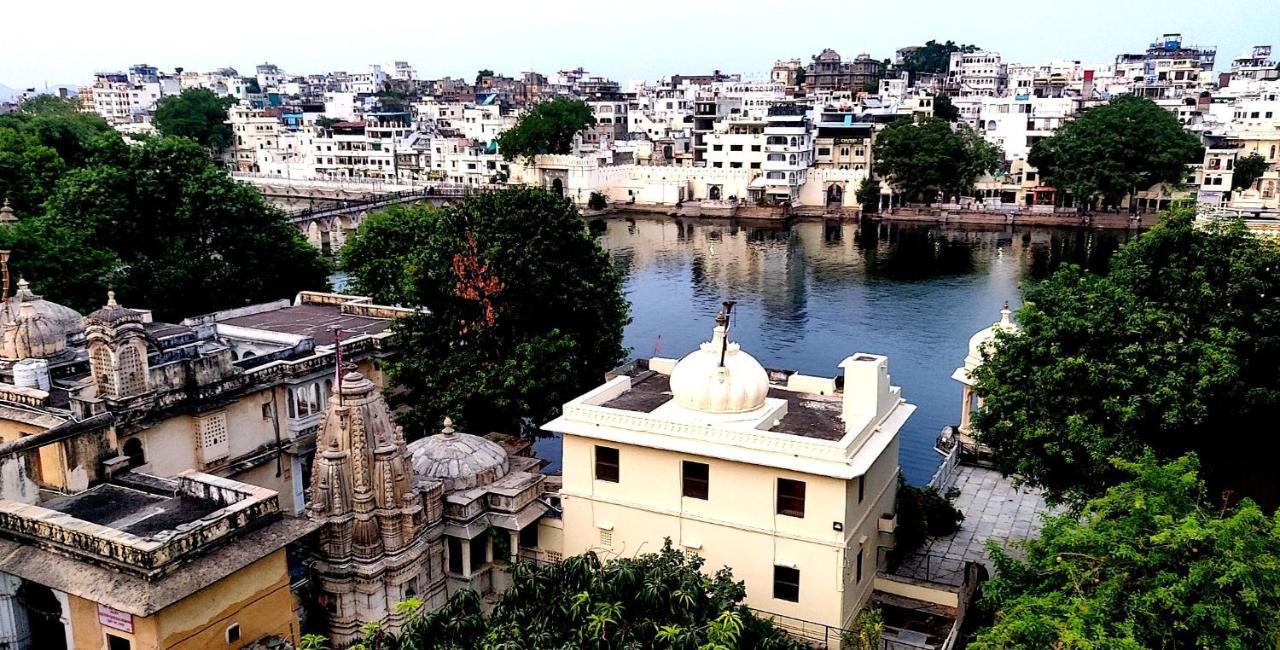 Hotel Shiv Palace ウダイプル エクステリア 写真