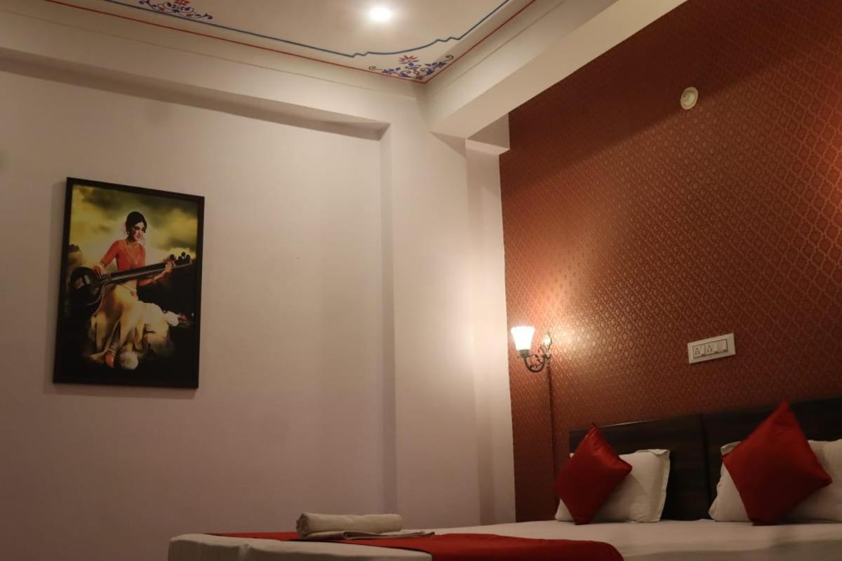 Hotel Shiv Palace ウダイプル エクステリア 写真