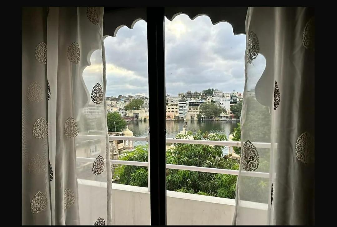 Hotel Shiv Palace ウダイプル エクステリア 写真