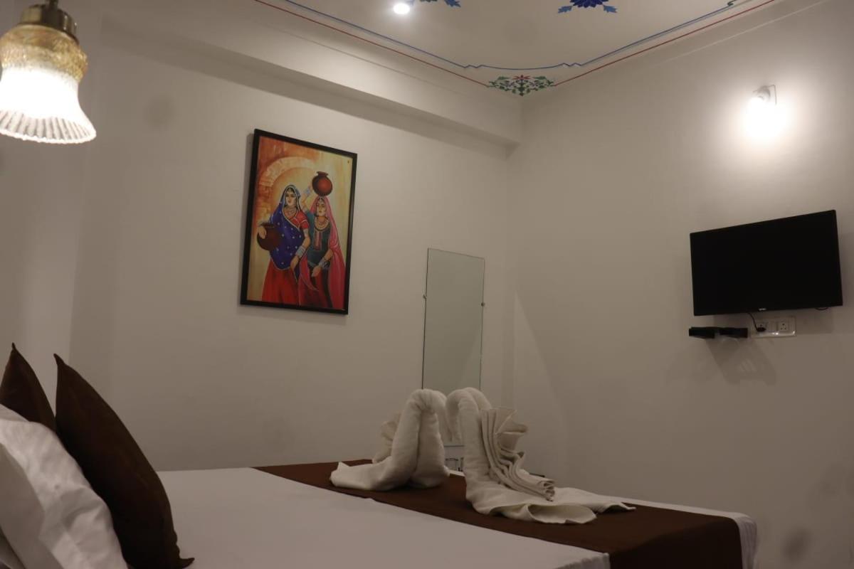Hotel Shiv Palace ウダイプル エクステリア 写真