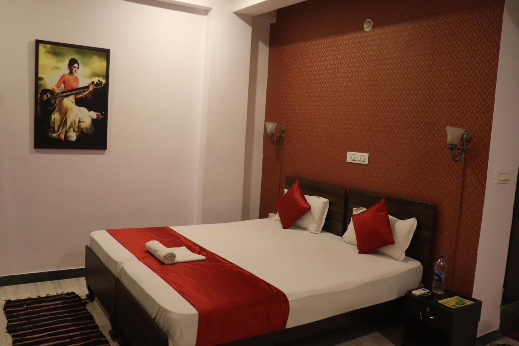 Hotel Shiv Palace ウダイプル エクステリア 写真