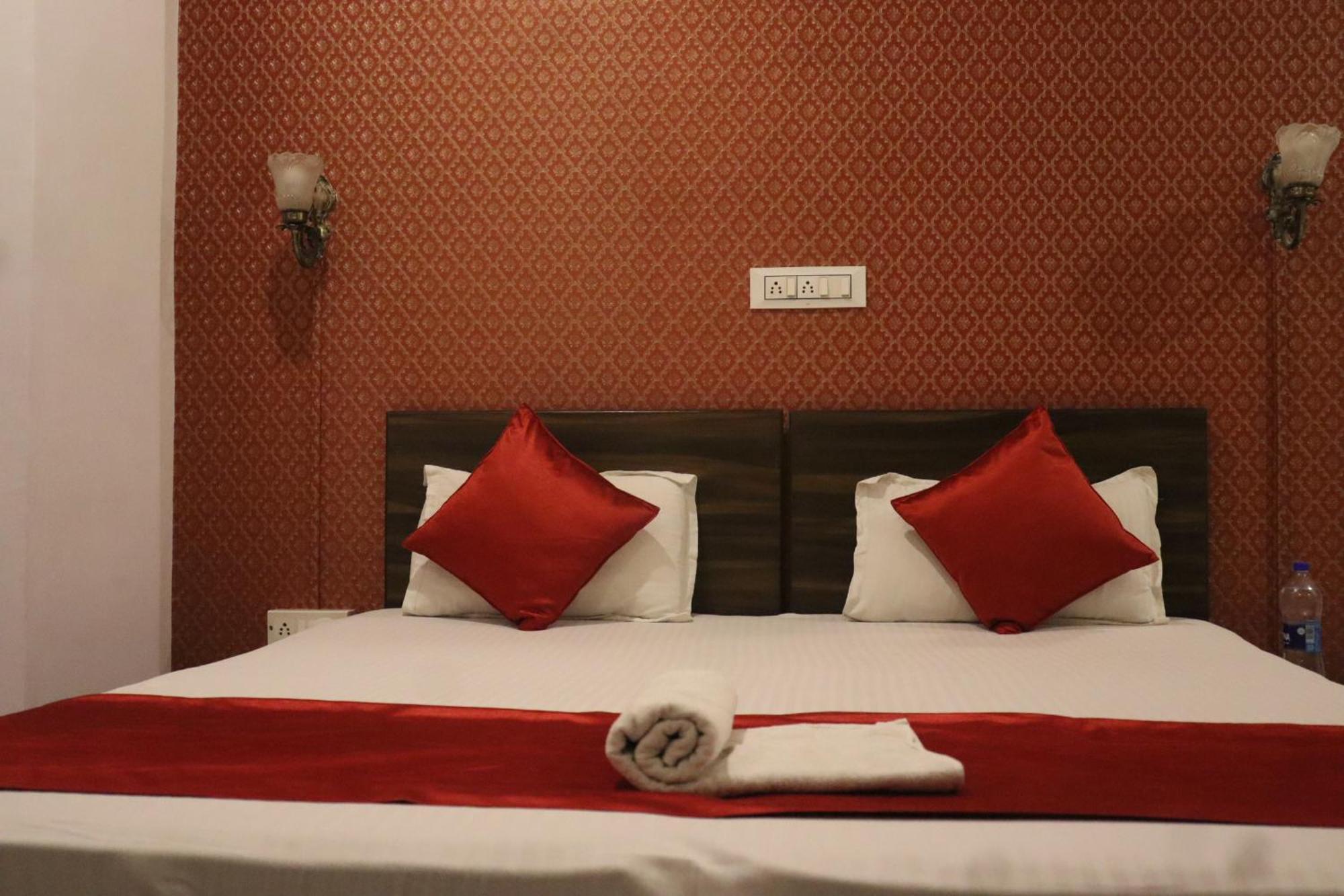 Hotel Shiv Palace ウダイプル 部屋 写真