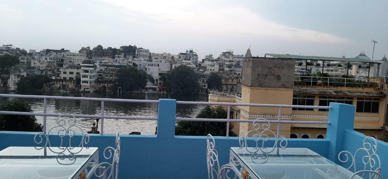 Hotel Shiv Palace ウダイプル エクステリア 写真