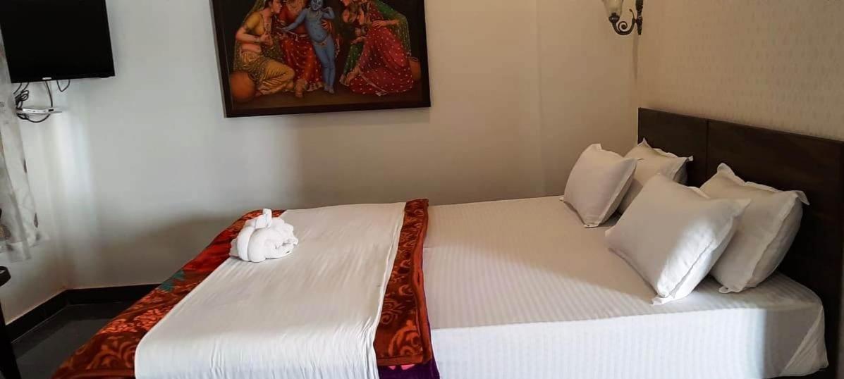 Hotel Shiv Palace ウダイプル エクステリア 写真